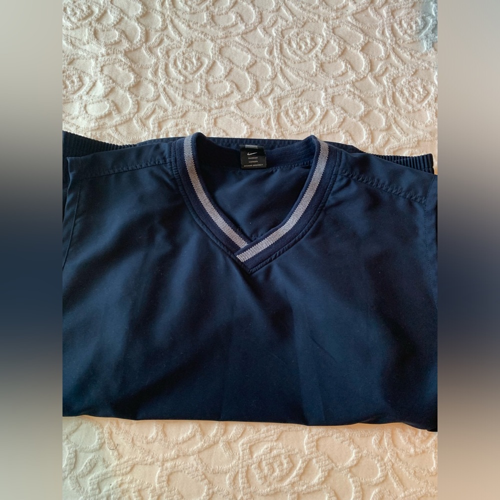 Nike golf vest